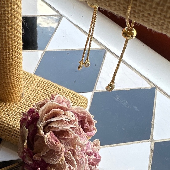 Fluorite /Turquoise gold adjustable chain dainty bracelet/purple fluorite - Picture 4 of 6